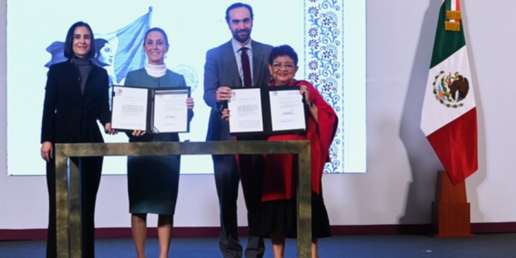 Presidenta Claudia Sheinbaum firma decreto que devuelve CFE y Pemex al pueblo de México como empresas públicas del Estado