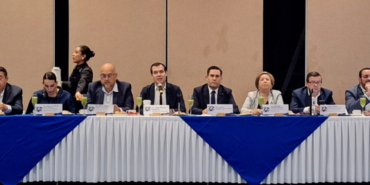 Participa el Secretario de Transporte en la sesión del Consejo de Cámaras Industriales de Jalisco