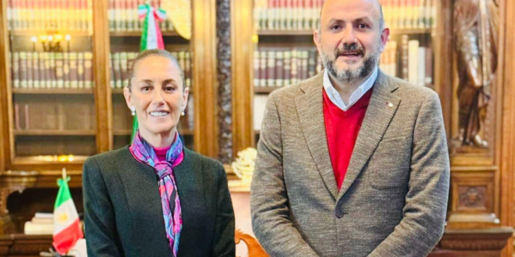 Presidenta de la República recibe al Rector de la UDG