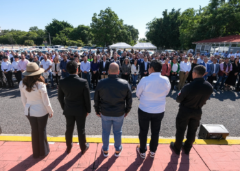 Guardan minuto de silencio por compañero de la Fiscalía de Jalisco asesinado