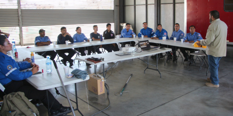 Capacitan a Bomberos de Tlajomulco en Manejo de Fauna Silvestre