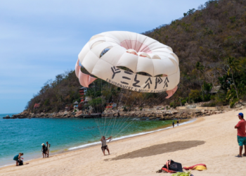 Costalegre, entre los mejores destinos del mundo para viajar en 2025, según las revistas Travel and Leisure y Afar