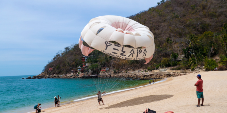 Costalegre, entre los mejores destinos del mundo para viajar en 2025, según las revistas Travel and Leisure y Afar