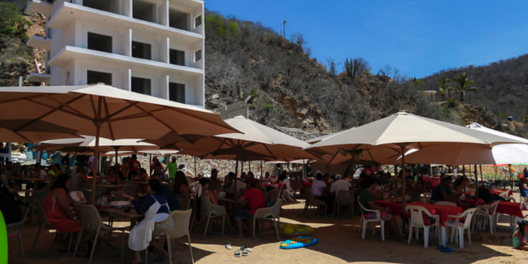 Destina la Secturjal 6.7 mdp para la renovación de mobiliario en 50 comercios de playas de Jalisco