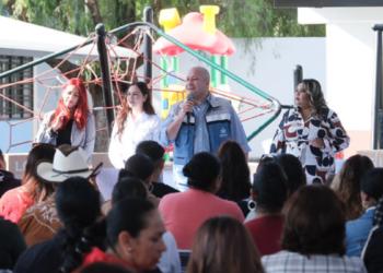 Enrique Alfaro cumplió y entregó la obra de renovación total del preescolar Joaquín Figueroa en Ocotlán