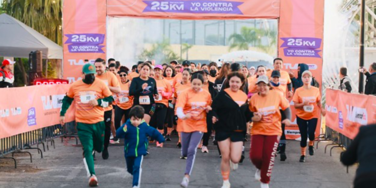 Mujeres y Hombres de Tlajomulco Corren Juntos Contra La Violencia de Género del 25N