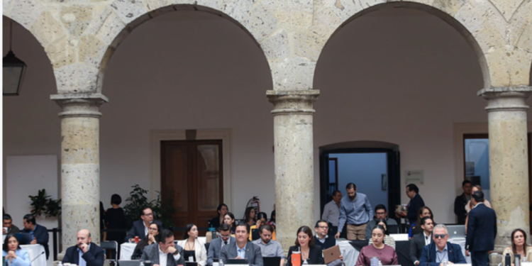 Presenta Gabinete Económico resultados de Crecimiento y Desarrollo Económico en la Glosa del sexto Informe de Gobierno