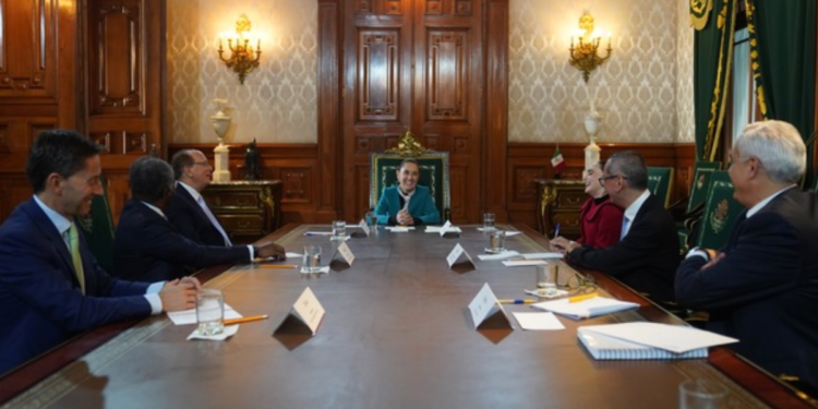 Presidenta Claudia Sheinbaum se reúne con Larry Fink, fundador de BlackRock