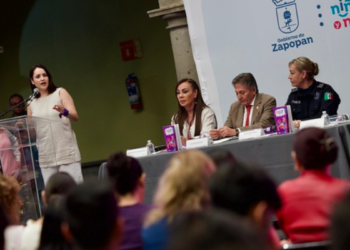 Zapopan presenta su guía sobre salud sexual y reproductiva para las juventudes 
