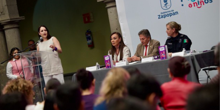 Zapopan presenta su guía sobre salud sexual y reproductiva para las juventudes 