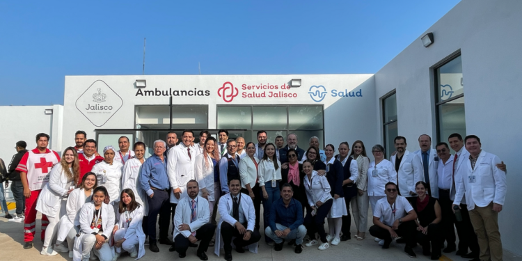 Inauguran obras de ampliación de los Hospitales Regionales en Autlán de Navarro y Ciudad Guzmán