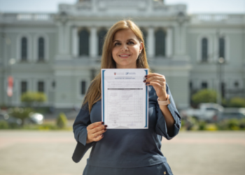 Karla Alejandrina Planter Pérez se registra como aspirante a la Rectoría General de la UdeG para el periodo 2025-2031