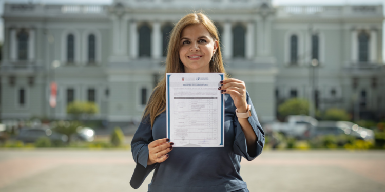 Karla Alejandrina Planter Pérez se registra como aspirante a la Rectoría General de la UdeG para el periodo 2025-2031