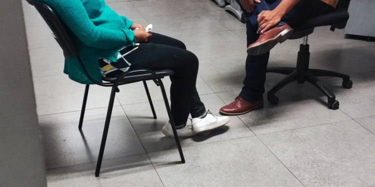 Localizan a mujer desorientada en Lomas de Tabachines; buscan contactar a sus familiares