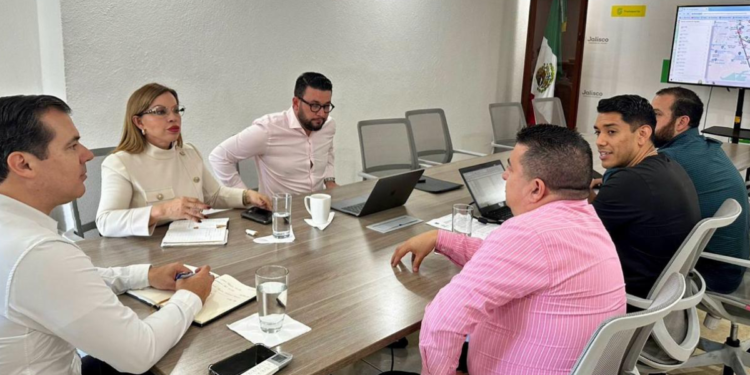 La Setran y el Ayuntamiento de El Salto acuerdan trabajar en la mejora de algunos puntos en el servicio de transporte público en ese municipio