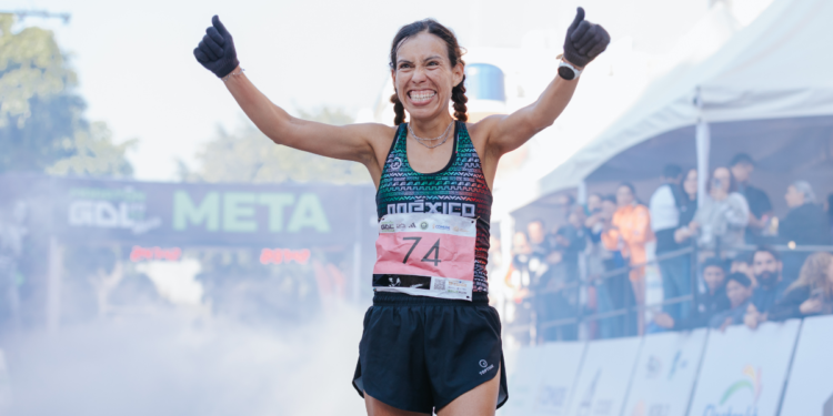 La Tapatía Isabel Oropeza y el Keniano John Kemboi Triunfan en el Maratón Internacional Skarch presentado por Electrolit vestido por Adidas 2024