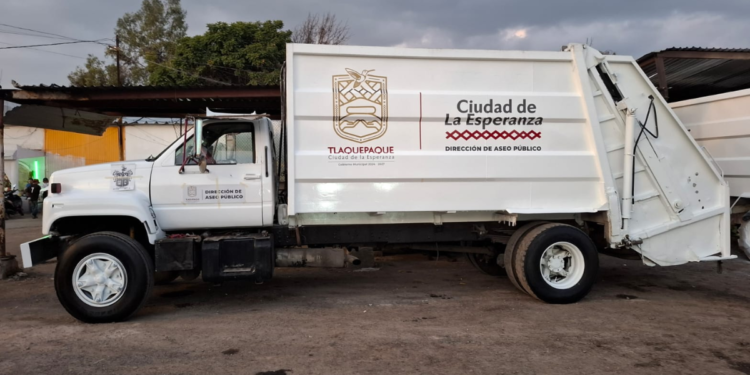 Generan Tlaquepaquenses 750 Toneladas de Residuos Durante la Nochebuena y Navidad