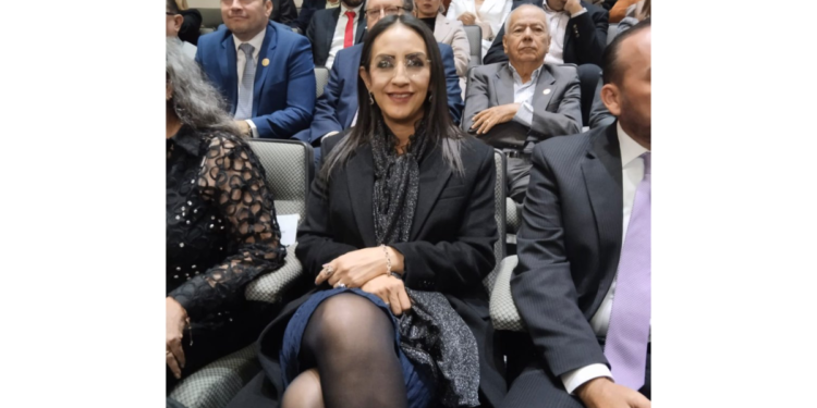 Acude Laura Imelda a Toma de Protesta del Gobernador Pablo Lemus