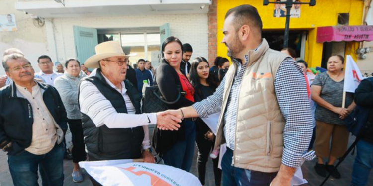 Inician trabajos de rehabilitación del mercado municipal de Tlajomulco y la pavimentación de la calle Mariano Matamoros