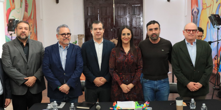 Gobierno de Tlaquepaque realiza conferencia con el creador del Metrocable de Medellín