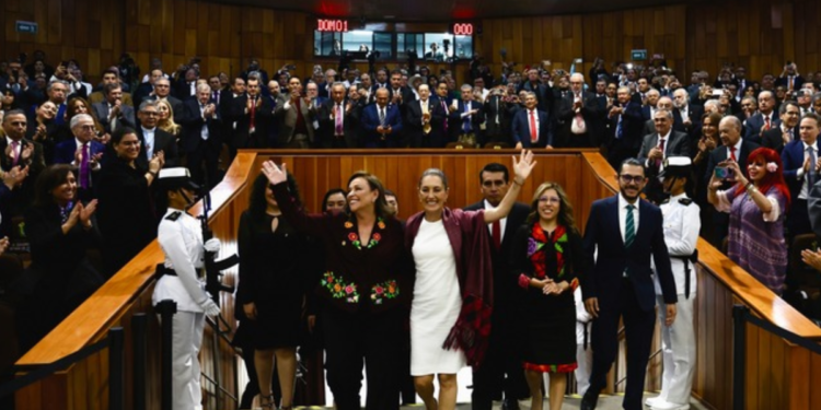 Presidenta Claudia Sheinbaum asiste a la toma de protesta de Rocío Nahle García como gobernadora constitucional de Veracruz