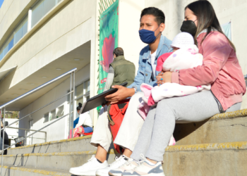 A hidratarse, vacunarse y abrigarse estos días de frío: especialista