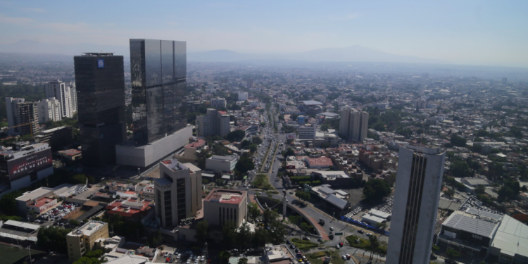 Se insta a la población a evitar quema de pirotecnia, llantas o fogatas para mejorar la calidad del aire en esta temporada