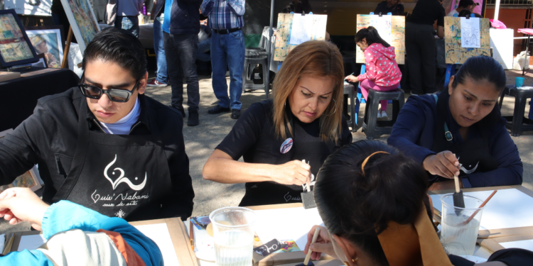 Regresa el Mercado del Arte de Ciudad Granja: ¡Compra tus regalos y apoya el talento local!