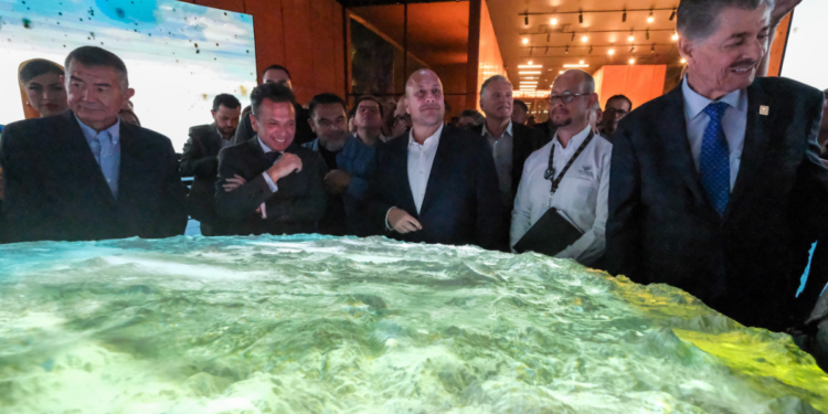 Enrique Alfaro y  el Consejo Regulador del Tequila encabezan la apertura de “Tequila Lab”: una experiencia que sabe a México