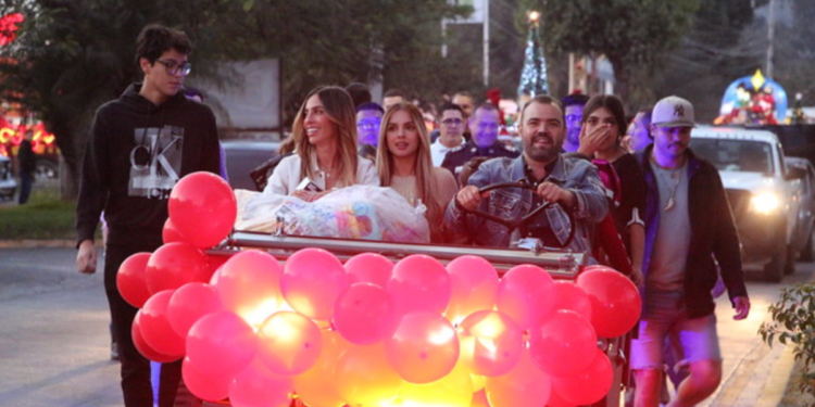 Gobierno de Tlajomulco enciende el Árbol de Navidad y da inicio a los festejos decembrinos