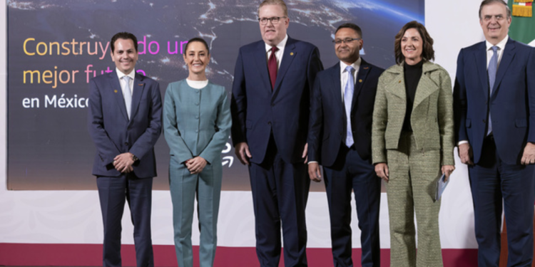 Presidenta Claudia Sheinbaum anuncia inversión de 5 mmdd de Amazon Web Services en México para crear región digital en Querétaro
