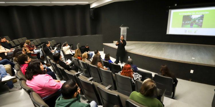 Sensibiliza DIF Guadalajara a servidores públicos sobre el programa “Acompañar las Ausencias”