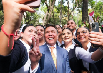 Con reconocimiento pleno a esta profesión, conmemora Gobernador Pablo Lemus Día de la Enfermera y el Enfermero