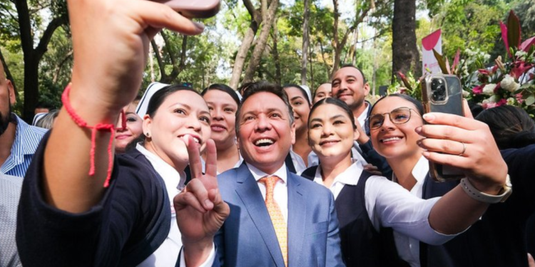 Con reconocimiento pleno a esta profesión, conmemora Gobernador Pablo Lemus Día de la Enfermera y el Enfermero