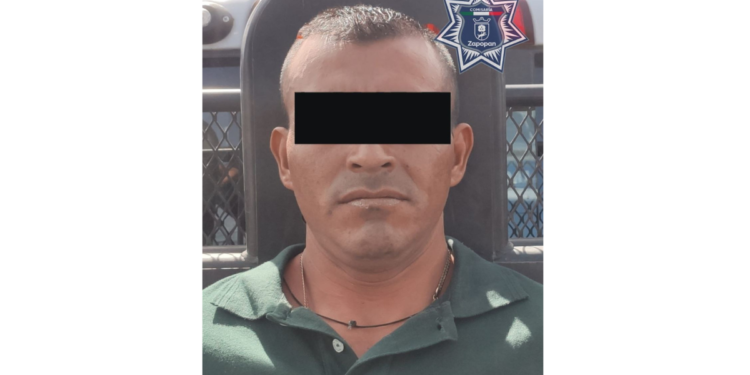 Detienen a hombre por presunta posesión de droga en Jardines del Vergel, Zapopan