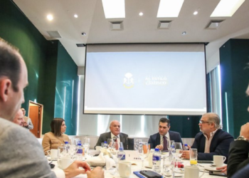 Entabla SICyT diálogo abierto con empresarias y empresarios