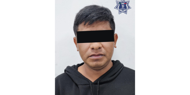 Detienen a hombre presuntamente con arma de fuego en la colonia Nuevo México de Zapopan