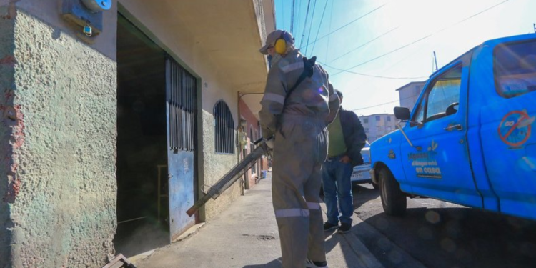 Para reducir riesgo de dengue, enfoca SSJ acciones de prevención en colonias prioritarias