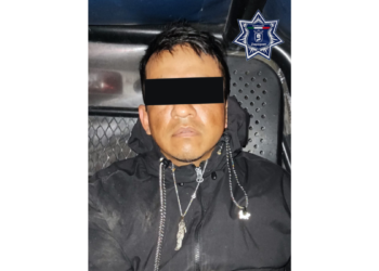 Detienen a dos personas por manipular motocicleta con reporte de robo en Zapopan