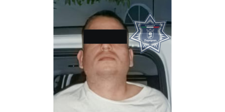 Detienen a hombre presuntamente con droga a bordo de vehículo con reporte de robo en Zapopan