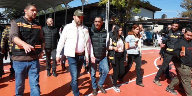 El alcalde Gerardo Quirino supervisó los trabajos realizados en la calle Valle de los Arces