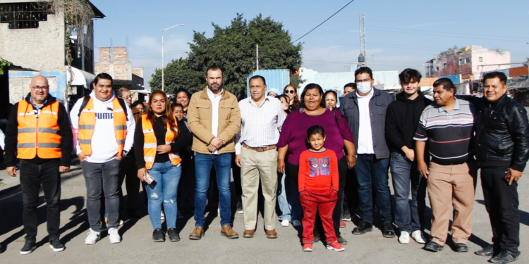 Gobierno de Tlajomulco arranca obras para habitantes de «Los Silos»