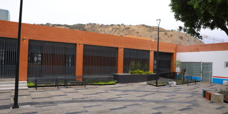 Paraísos del Colli estrena plaza pública