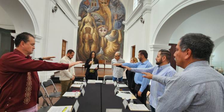 Instalan Patronato del Premio Nacional de la Cerámica