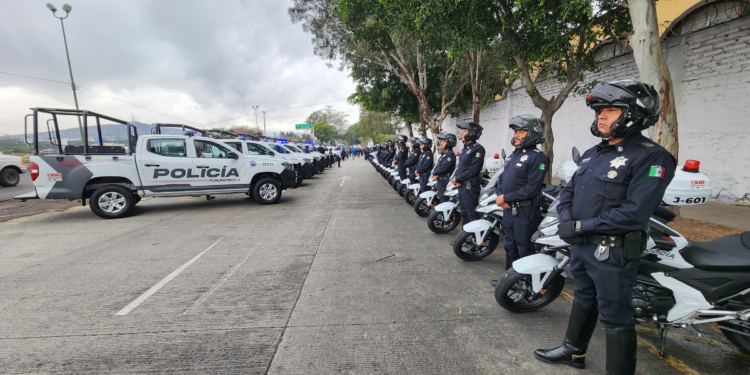 Entrega patrullas y motocicletas a elementos de la Secretaría de Seguridad y Protección Ciudadana