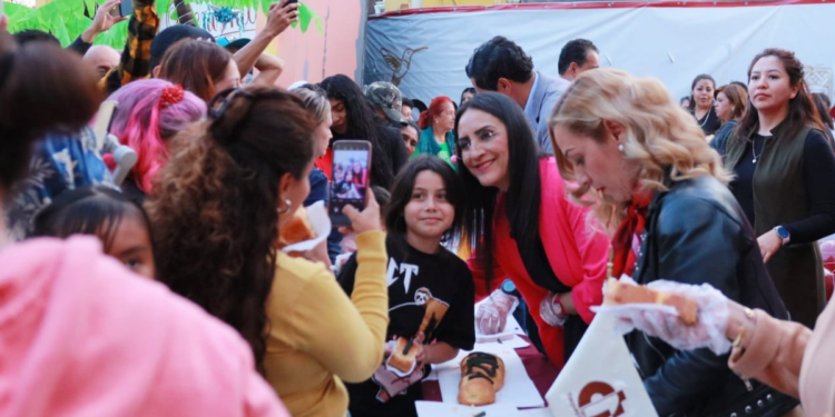 Comparten la alegría de los Reyes Magos en Tlaquepaque