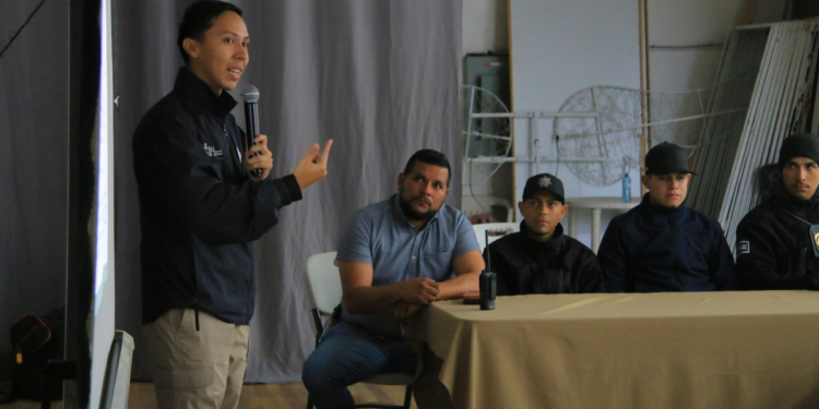 Capacita COBUPEJ a servidores públicos del Ayuntamiento de San Miguel el Alto