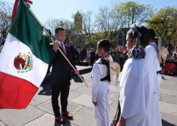 Encabeza Gobernador Pablo Lemus Navarro conmemoración por el Día de la Bandera en Jalisco