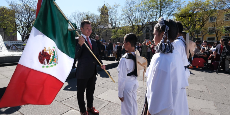 Encabeza Gobernador Pablo Lemus Navarro conmemoración por el Día de la Bandera en Jalisco