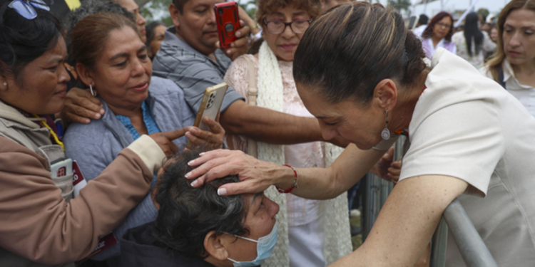 Presidenta anuncia iniciativa para elevar a rango constitucional Pensión Mujeres Bienestar, Beca Rita Cetina Gutiérrez y Salud Casa Por Casa